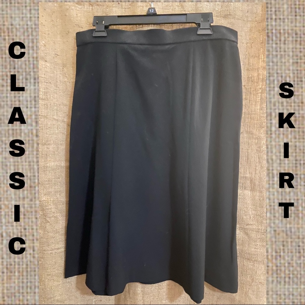 Counterparts Classic Black Skirt🖤! Slight flare/stretch for movement & comfort!